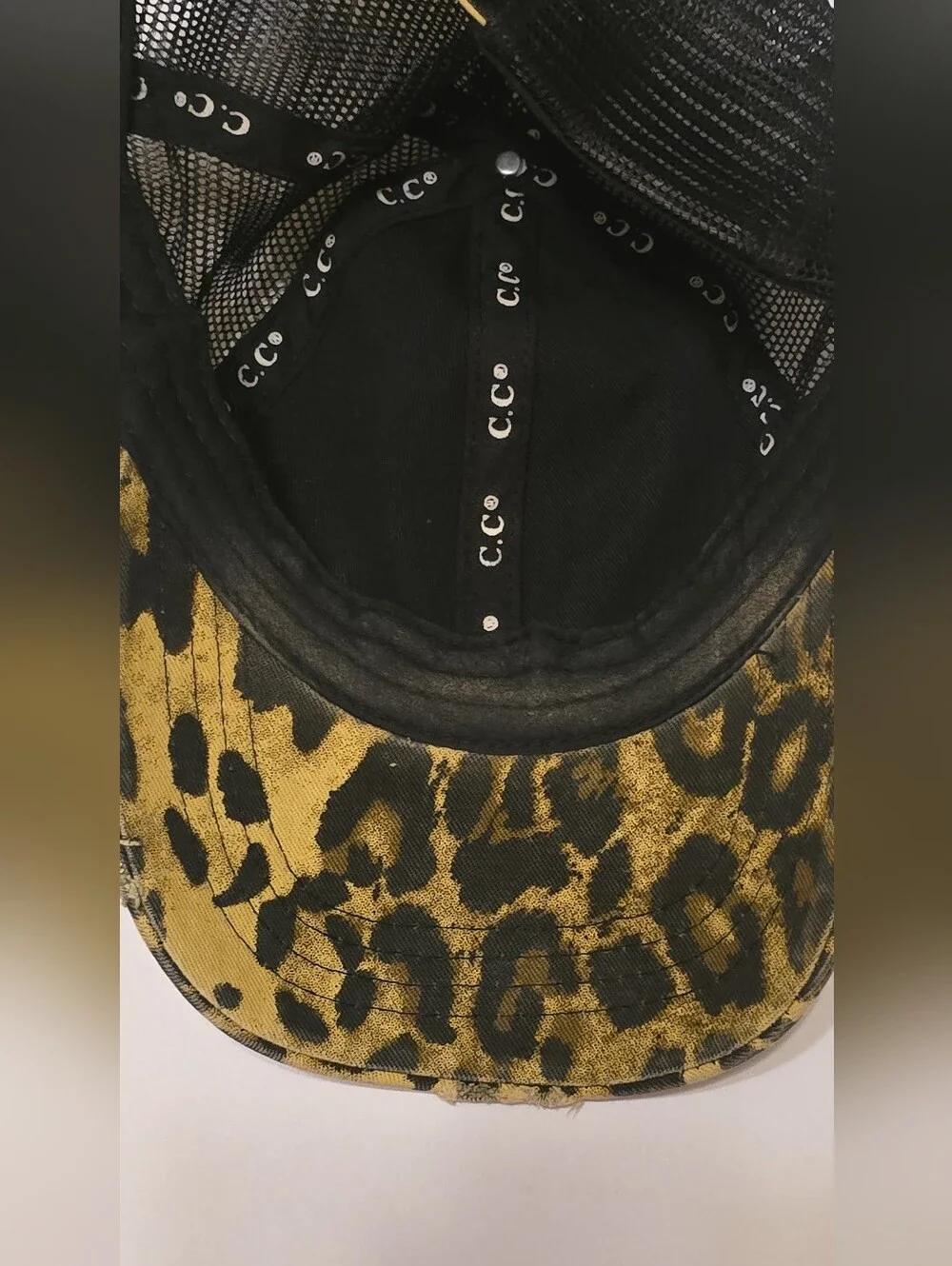 Leopard & Black Trucker Hat Worn Once Excellent Condition